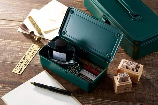 De revolutionaire “schat” kistjes van Toyo Steel - 24Papershop