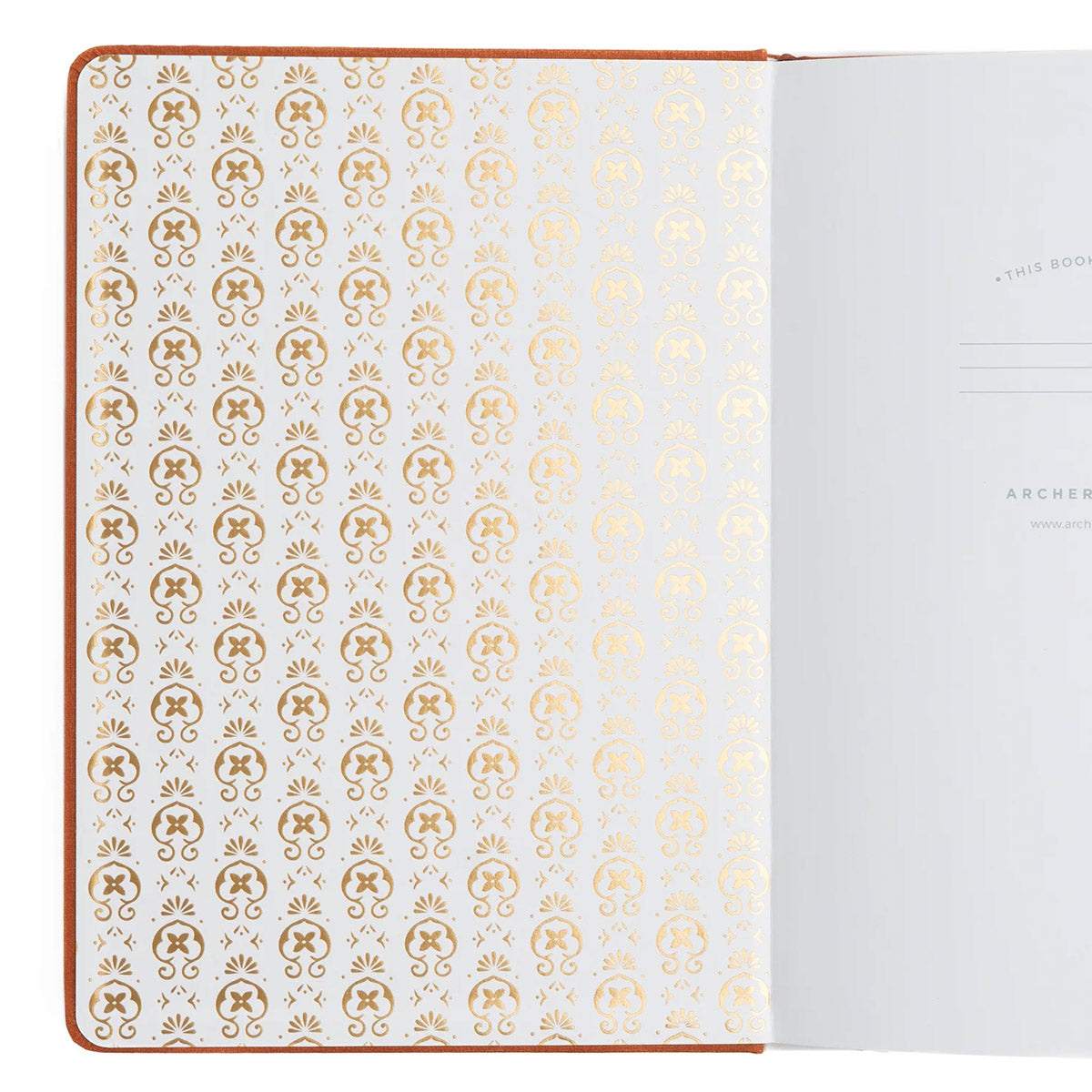 Archer & Olive Bullet Journal Chrysanthemum - Voorbeeld van het patroon aan de binnenkant van de cover