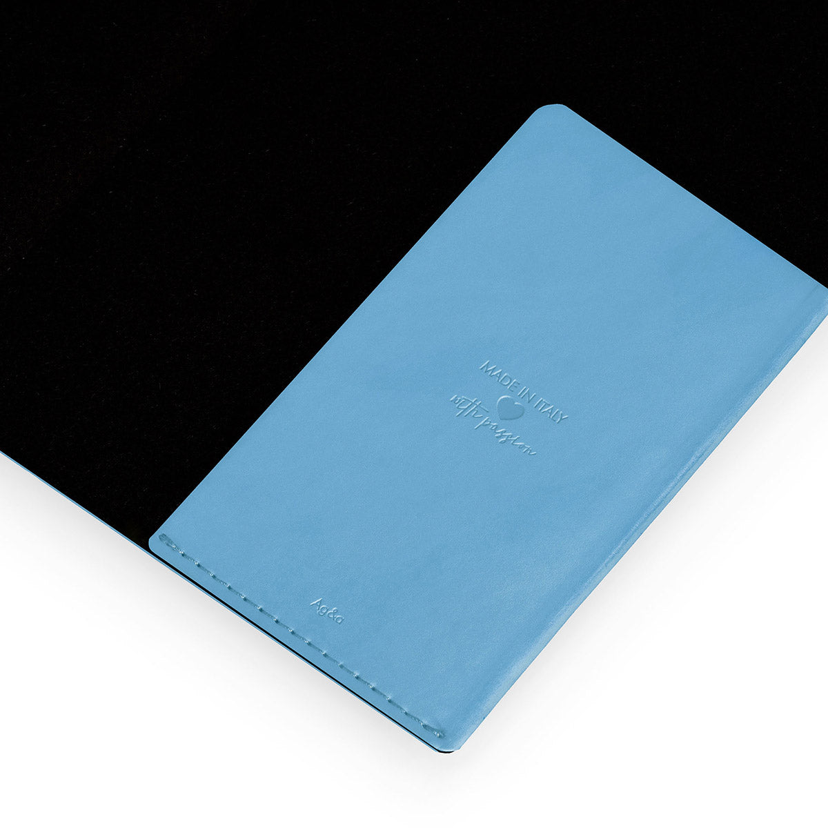 Legami Agenda 2026 Medium Week - Retro Blue - Detail van het opbergvakje