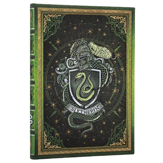 Paperblanks Slytherin Midi - Cover op een witte achtergrond