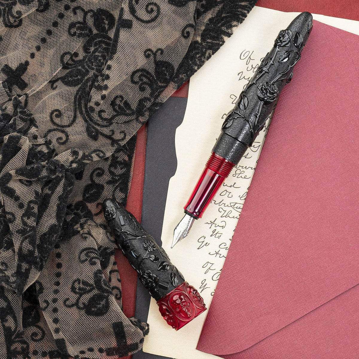 BENU Fountain Pen Skull & Roses - Smolder - 24Papershop