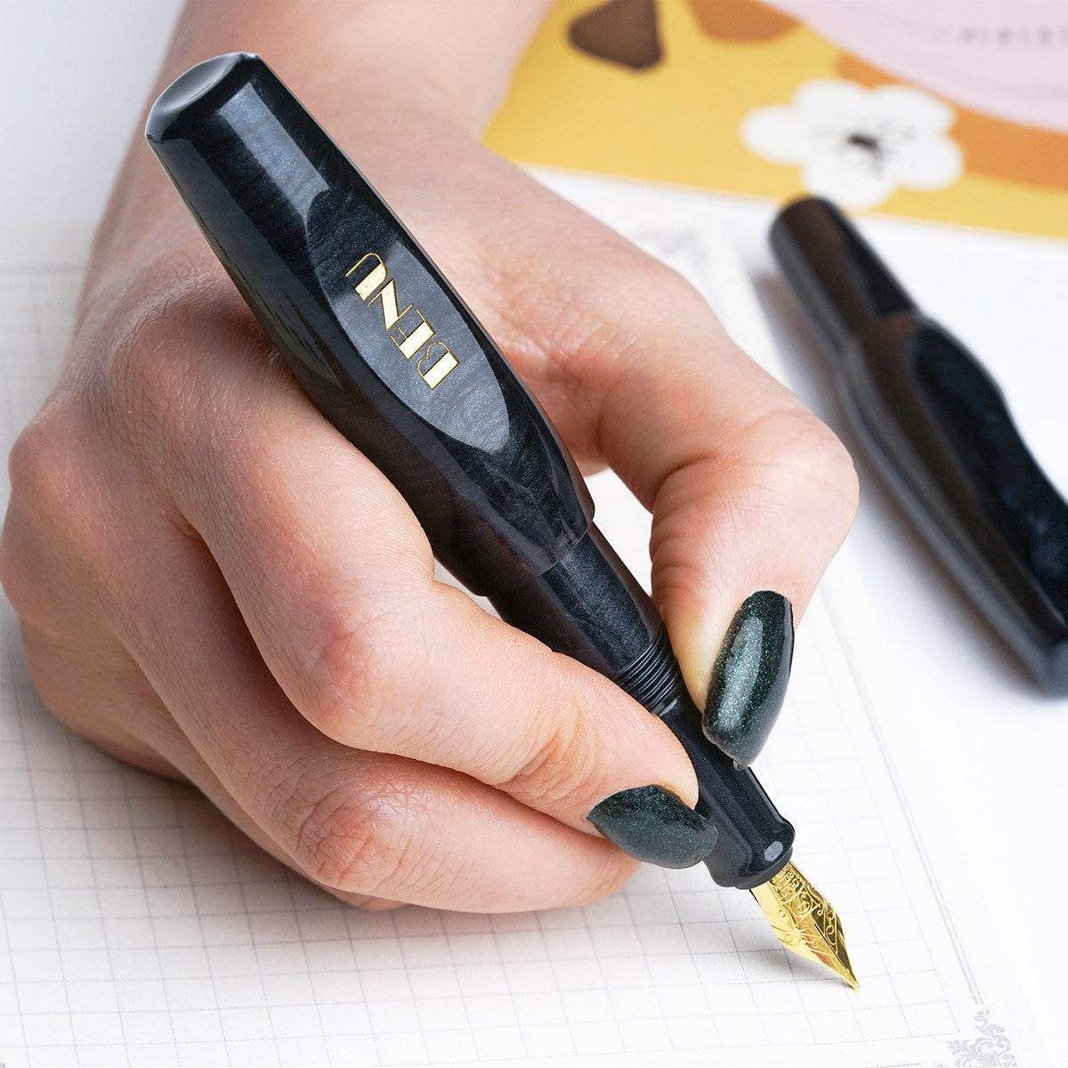 BENU Fountain Pen Pixie - Smoky Black - 24Papershop