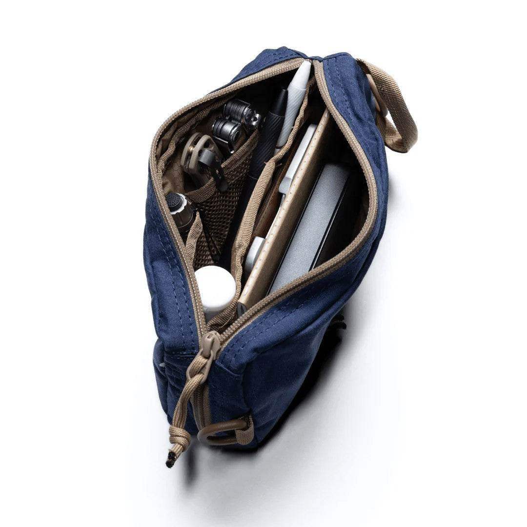 Lochby Venture Pouch - Navy - 24Papershop