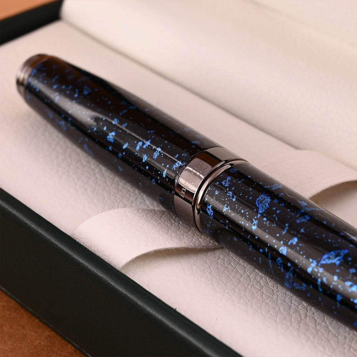 Monteverde Invincia Vega Starlight Blue Fountain Pen - 24Papershop