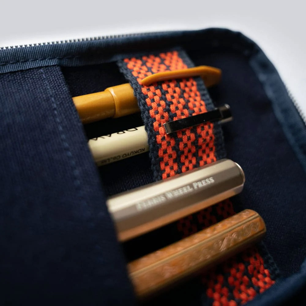 Anything x Robinson Pen Etui - Blue - Detailfoto