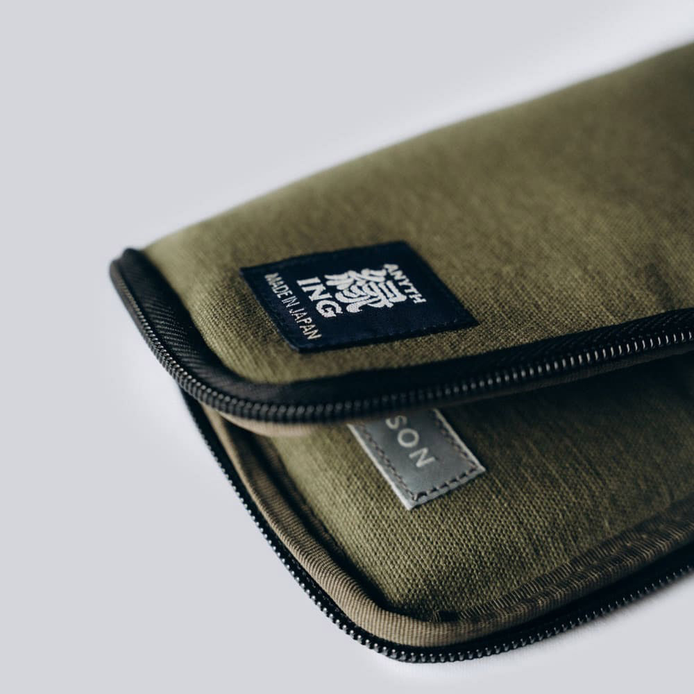 Anything x Robinson Pen Etui - Green - Detailfoto