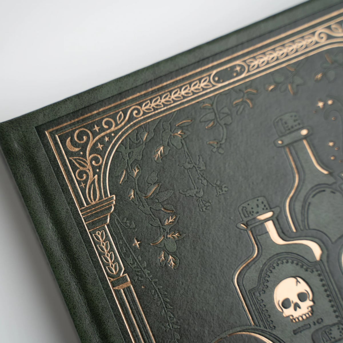 Archer & Olive Bullet Journal Apothecary Shelf - Detail van de cover