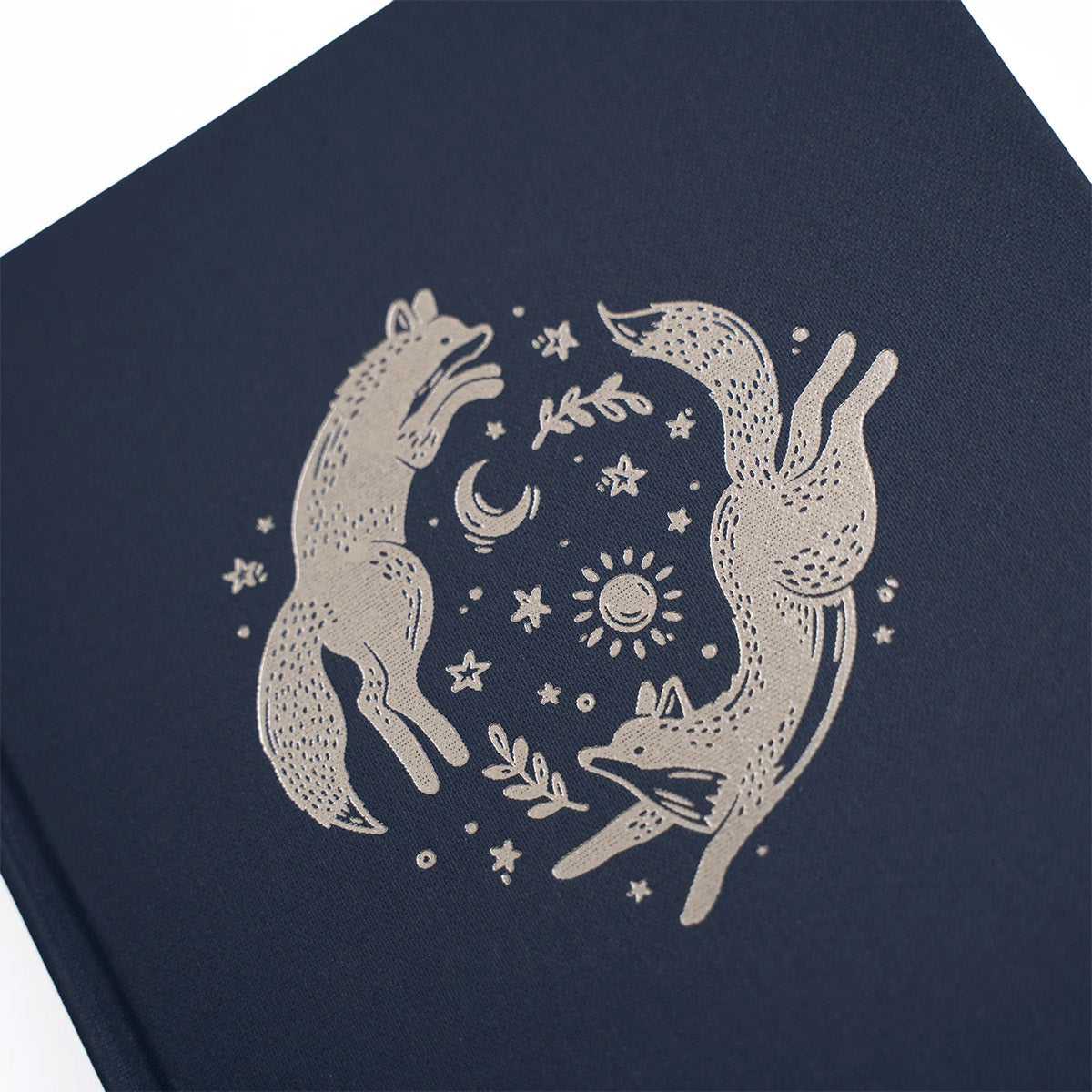 Archer & Olive Bullet Journal Forest Foxes - Detail van de voorkant 