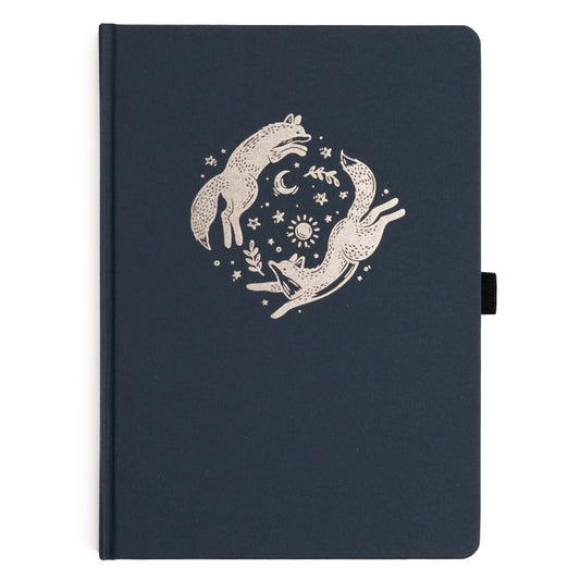 Archer & Olive Bullet Journal Forest Foxes B5 Dot Grid - Voorkant van de journal op een witte achtergrond