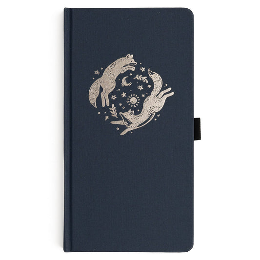Archer & Olive Bullet Journal Forest Foxes TN Dot Grid - Voorkant van de journal op een witte achtergrond