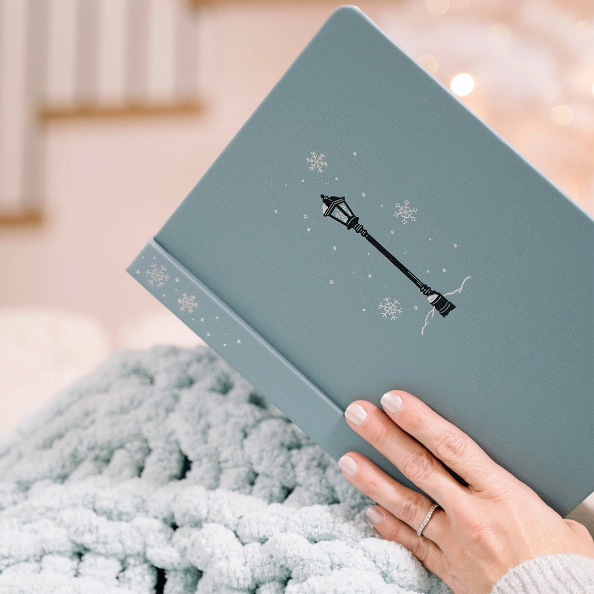 Archer & Olive Bullet Journal Lamp Post - Sfeerfoto van de bullet journal