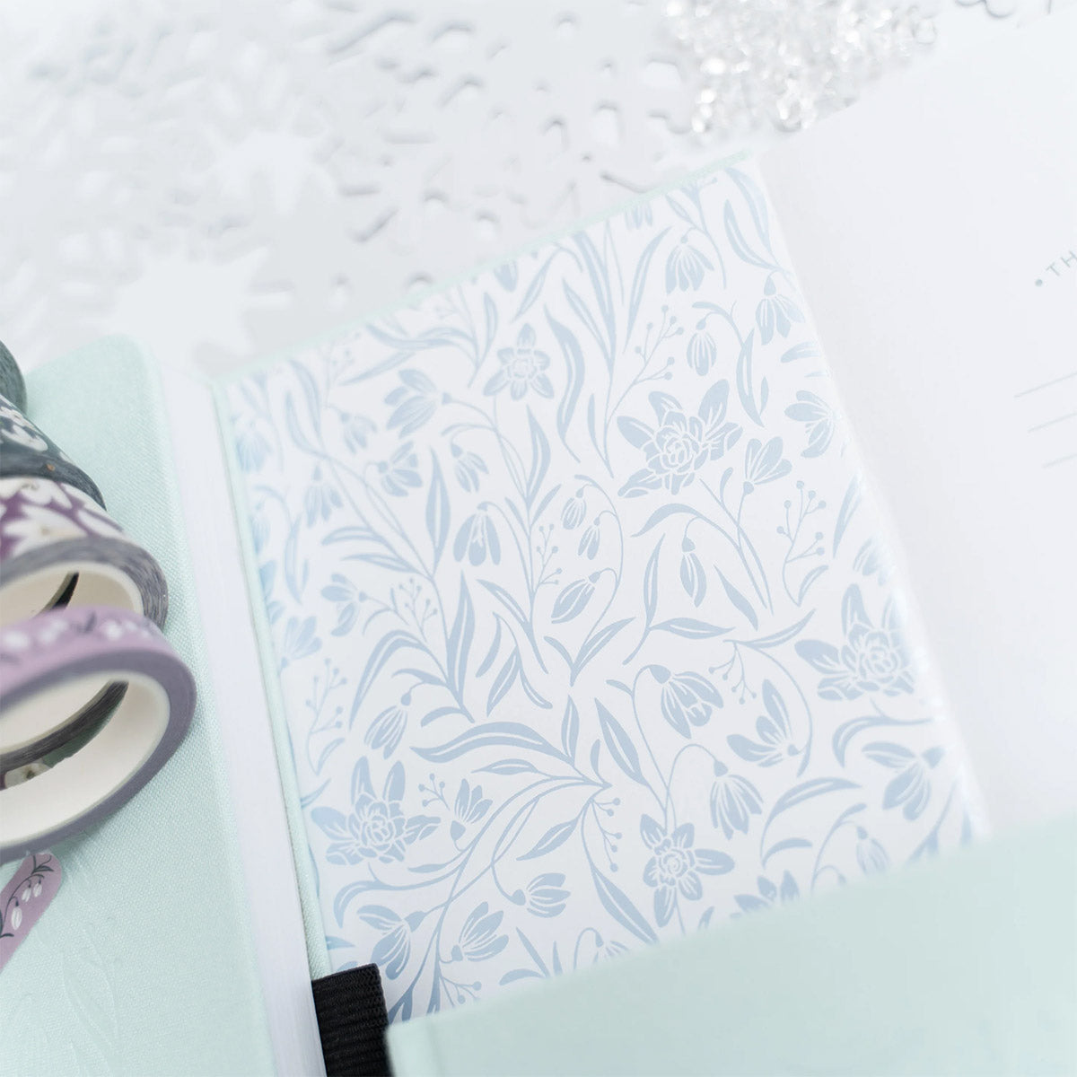 Archer & Olive Bullet Journal Snowdrops - Detail van de bullet journal