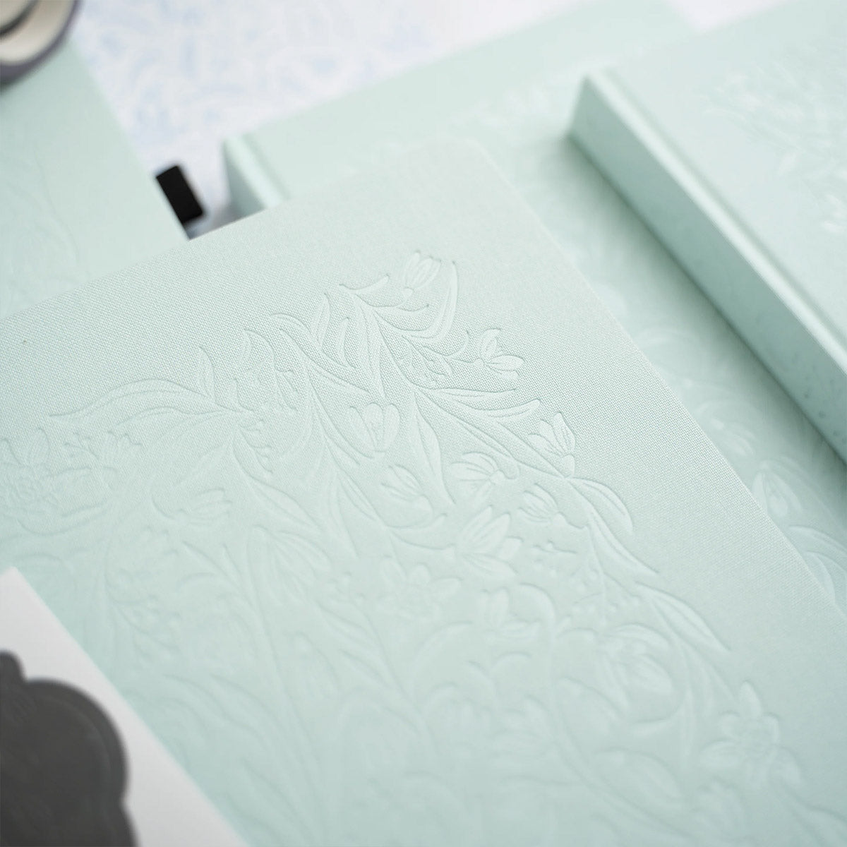 Archer & Olive Bullet Journal Snowdrops -  Detail van de cover