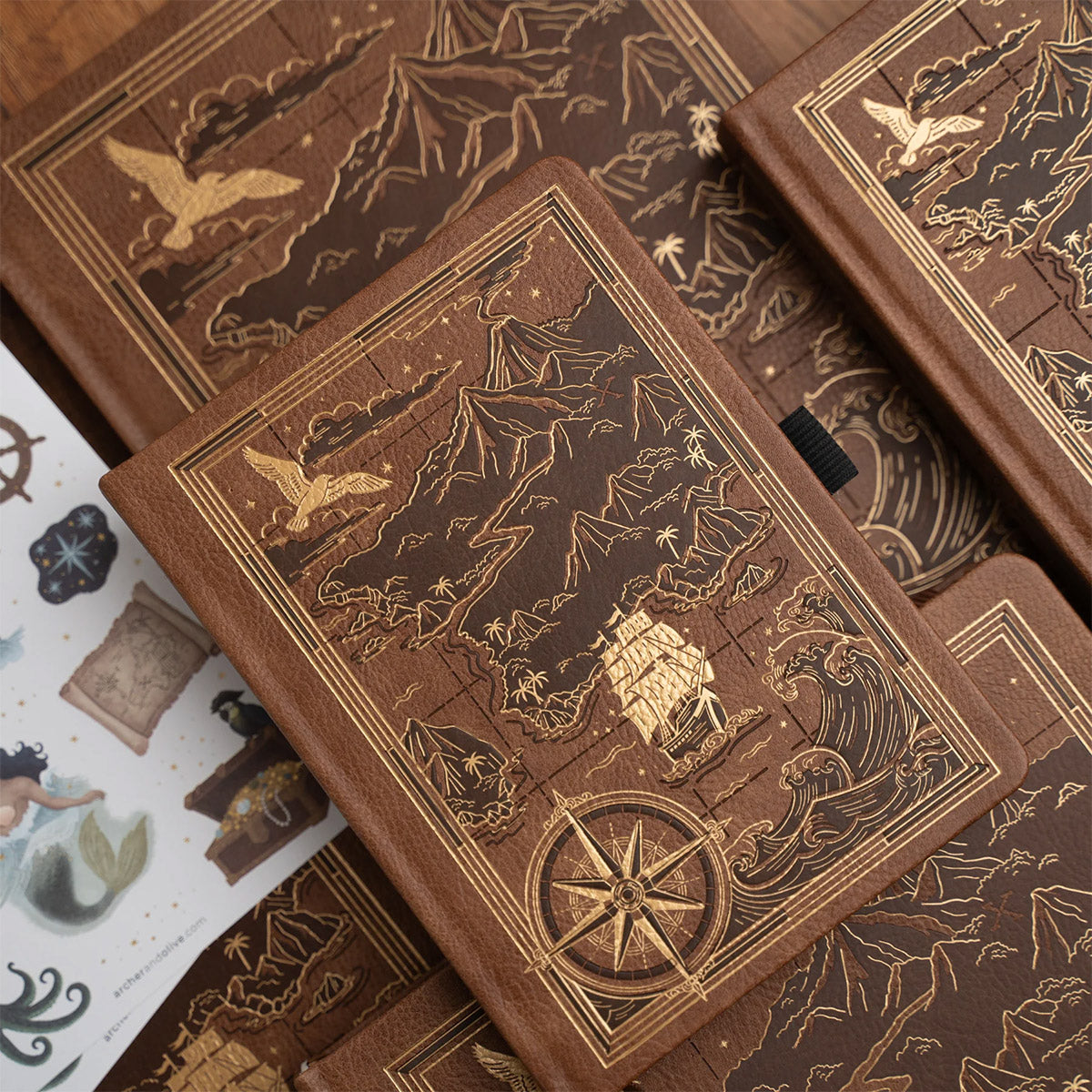 Archer & Olive Bullet Journal Treasure Map - Sfeerfoto van de journals