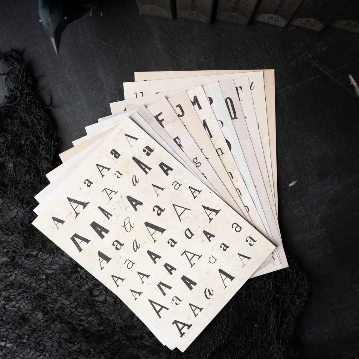 Archer & Olive DeLuxe Letter Sticker Set - White - Sfeerfoto