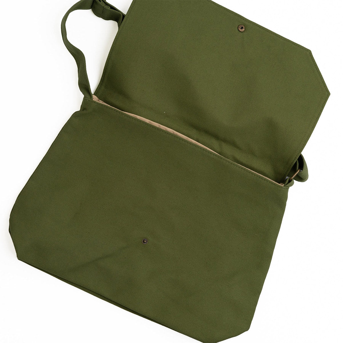 Archer & Olive Enchanted Chapters Crossbody Bag - De flap van de tas is open