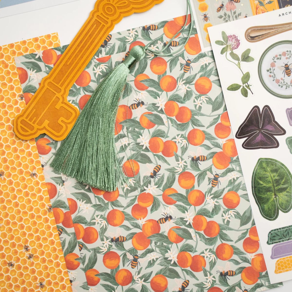 Archer & Olive Keeper of Bees Kit