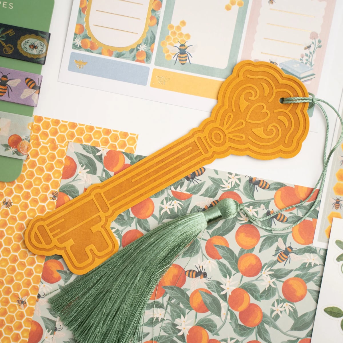 Archer & Olive Keeper of Bees Kit