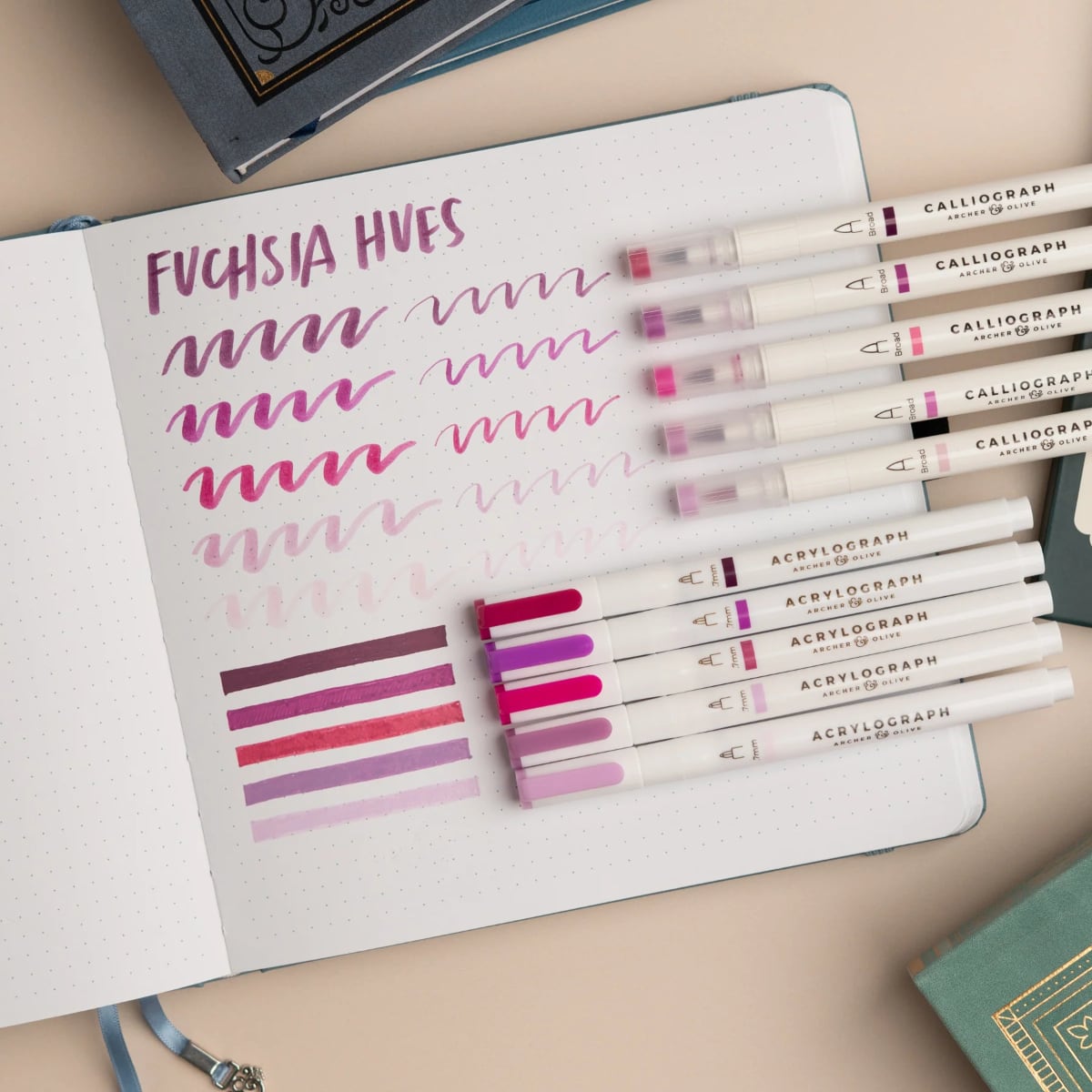 Archer & Olive Acrylographs & Calliograph Fuchsia Hues - Voorbeeld van de kleuren