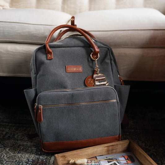 Archer & Olive Quiet Corners Backpack - Gray - Sfeerfoto