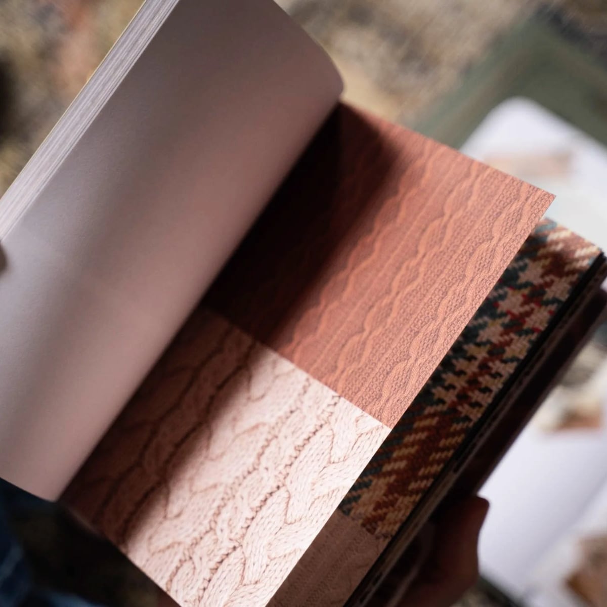 Archer & Olive Quiet Corners Collage Paper Book - Sfeerfoto
