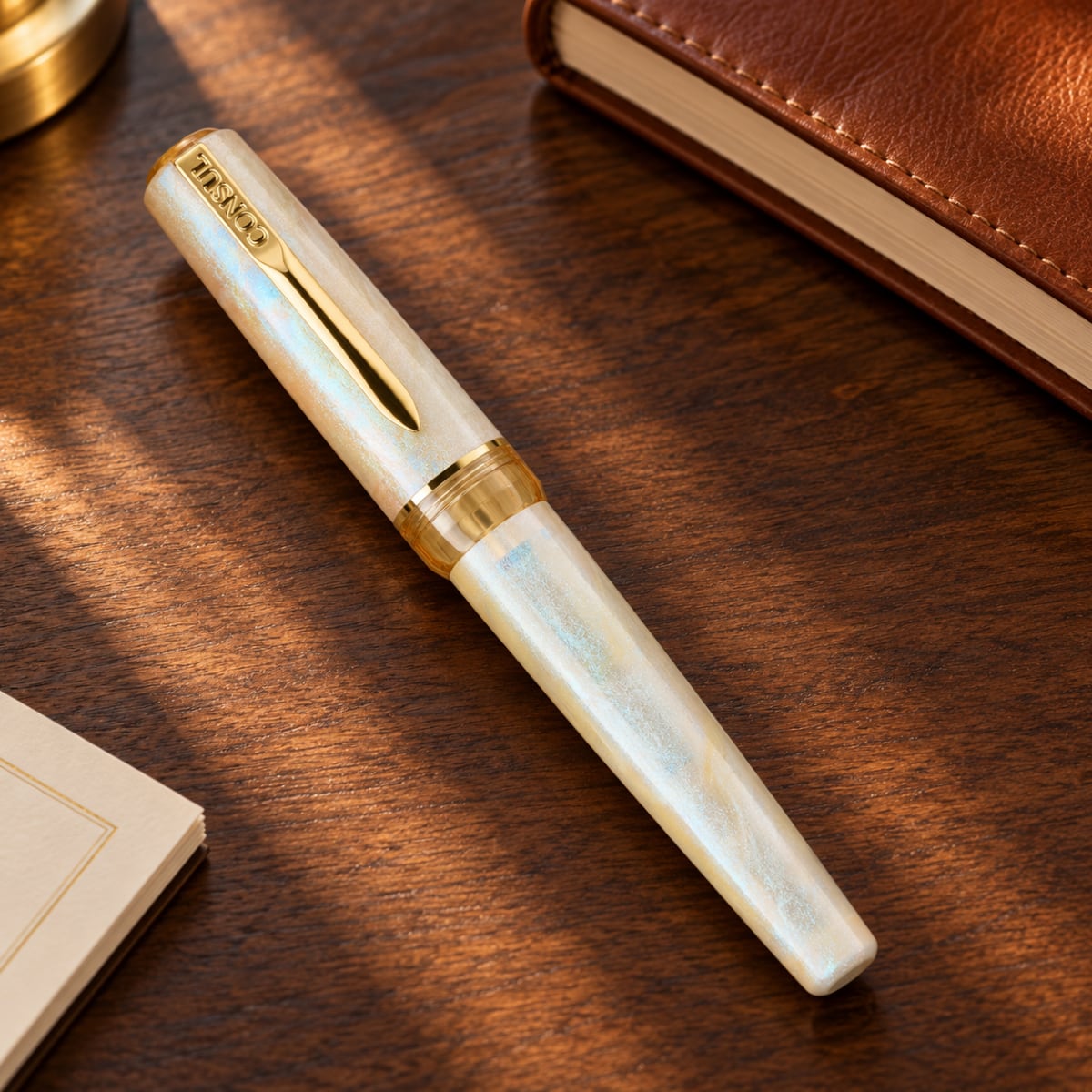 Consul Fountain Pen Origin Alabaster - Sfeerfoto