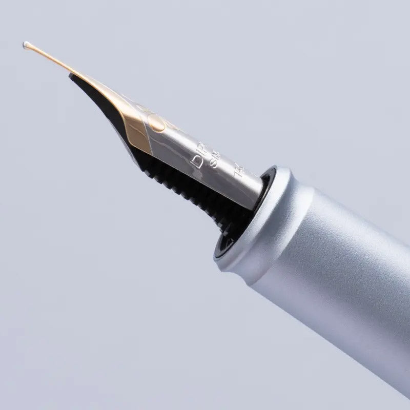 Diplomat Aero Nib 14k Gold - Matt Chrome