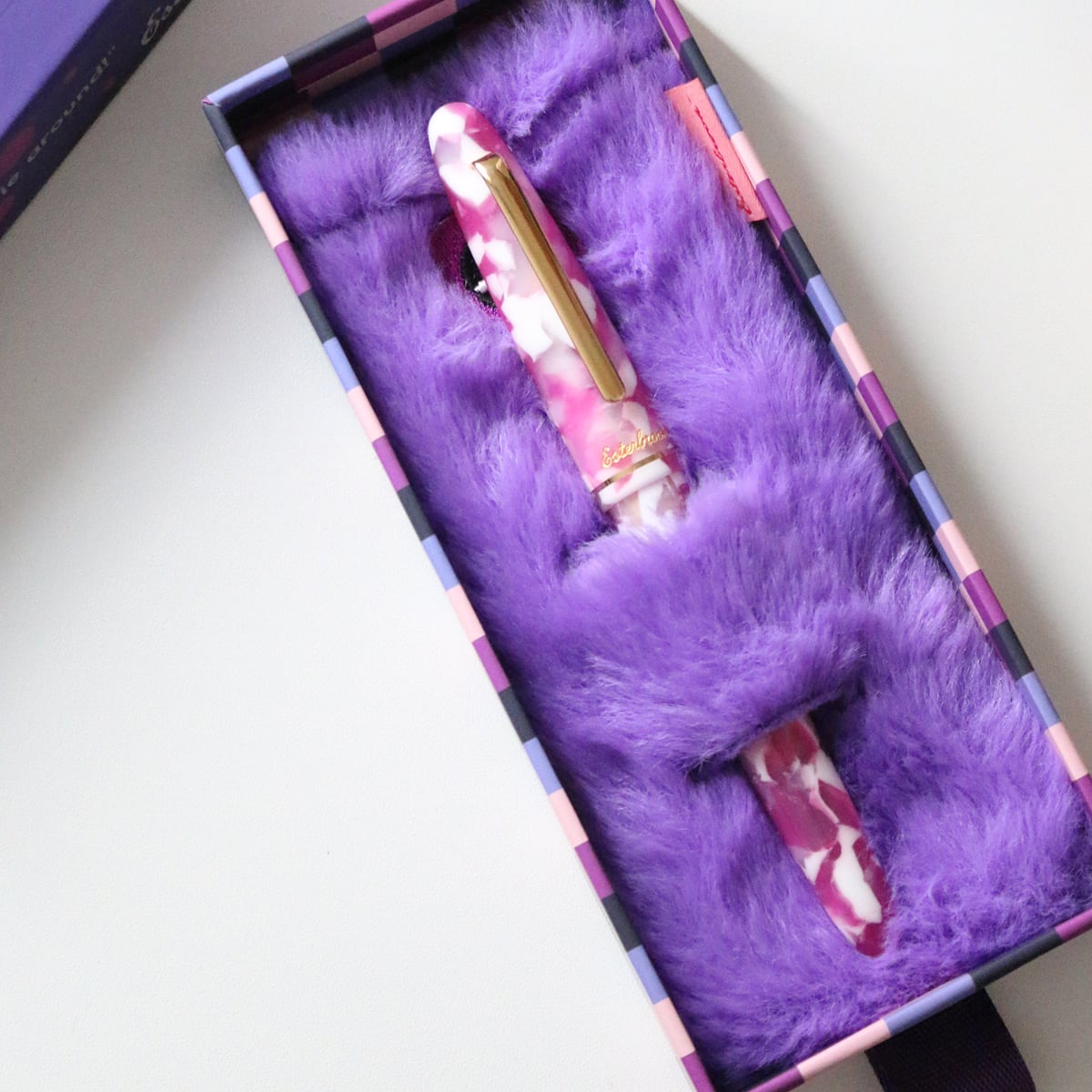 Esterbrook Estie Bestie Bubble Gum Pink GT Fountain Pen - Vulpen in Geschenkverpakking