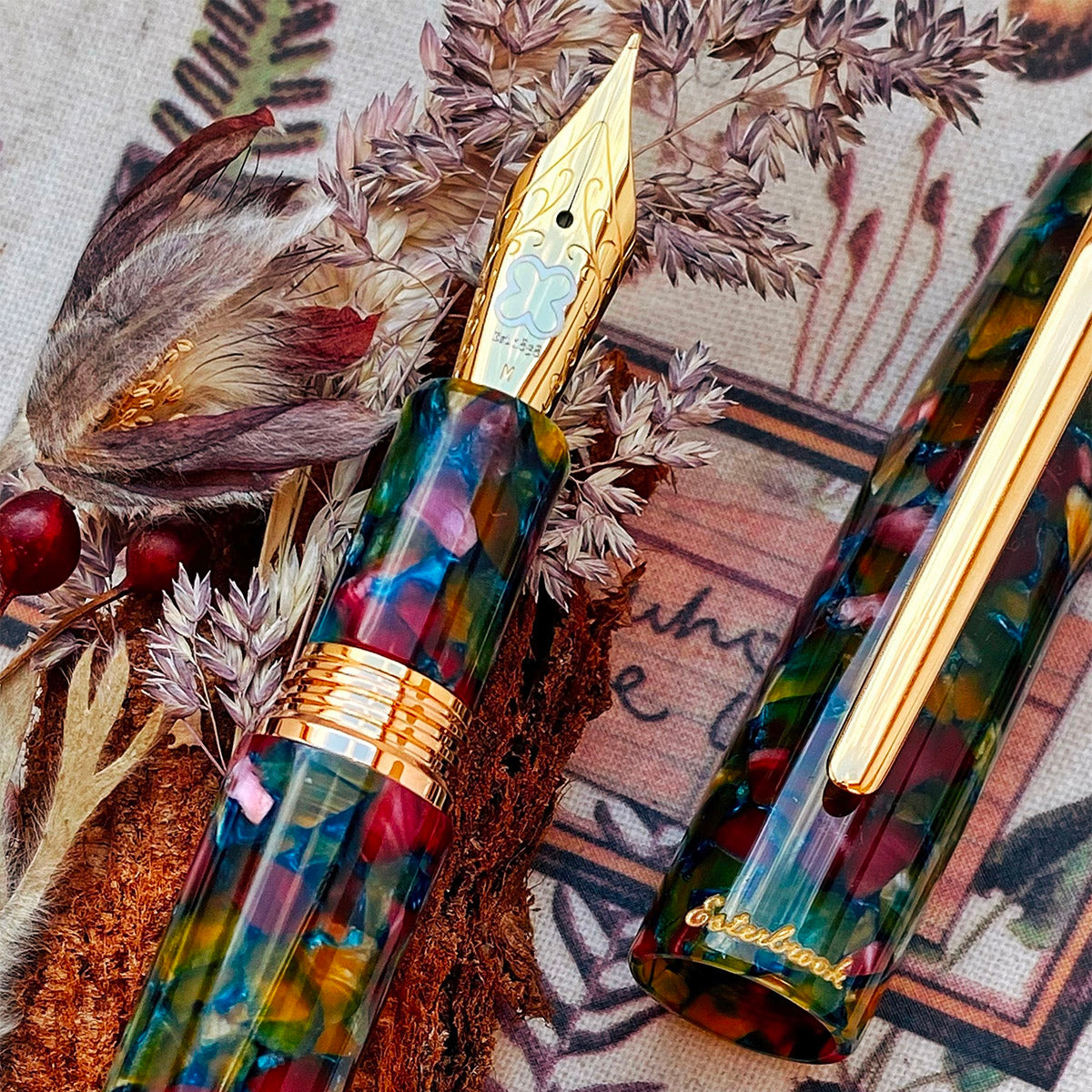 Esterbrook Estie Botanical Gardens GT Fountain Pen - Sfeerfoto