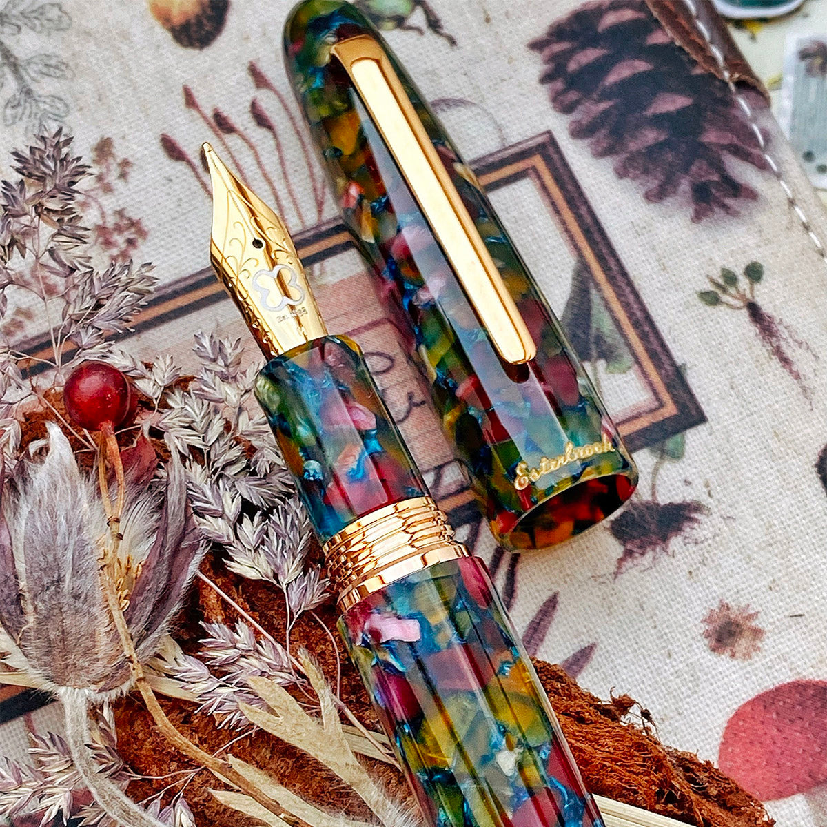 Esterbrook Estie Botanical Gardens GT Fountain Pen - Sfeerfoto