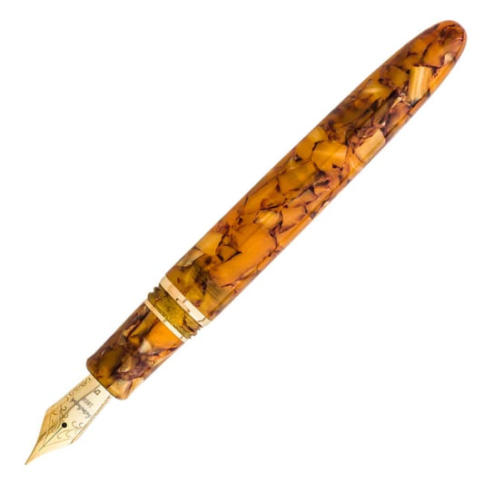 Esterbrook Estie Honeycomb GT Fountain Pen - Zonder dop op een witte achtergrond