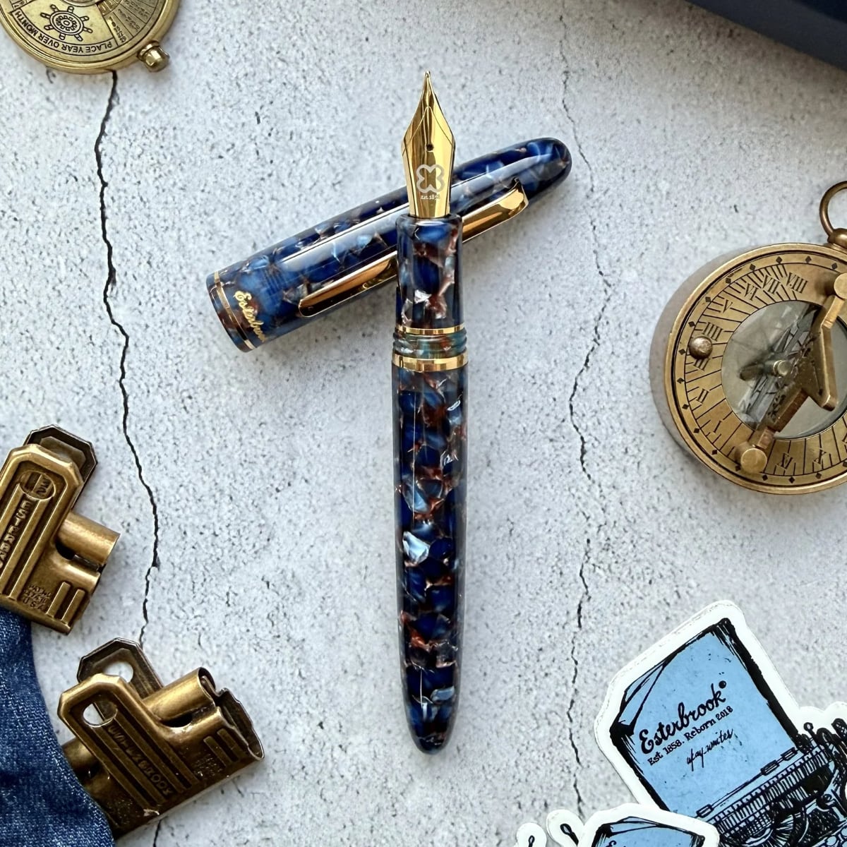 Esterbrook Estie Nouveau Blue GT Fountain Pen - Sfeerfoto