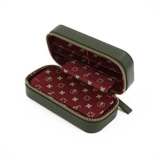 Esterbrook Six Pen Nook Dandelion Moss Green - Open etui op een witte achtergrond