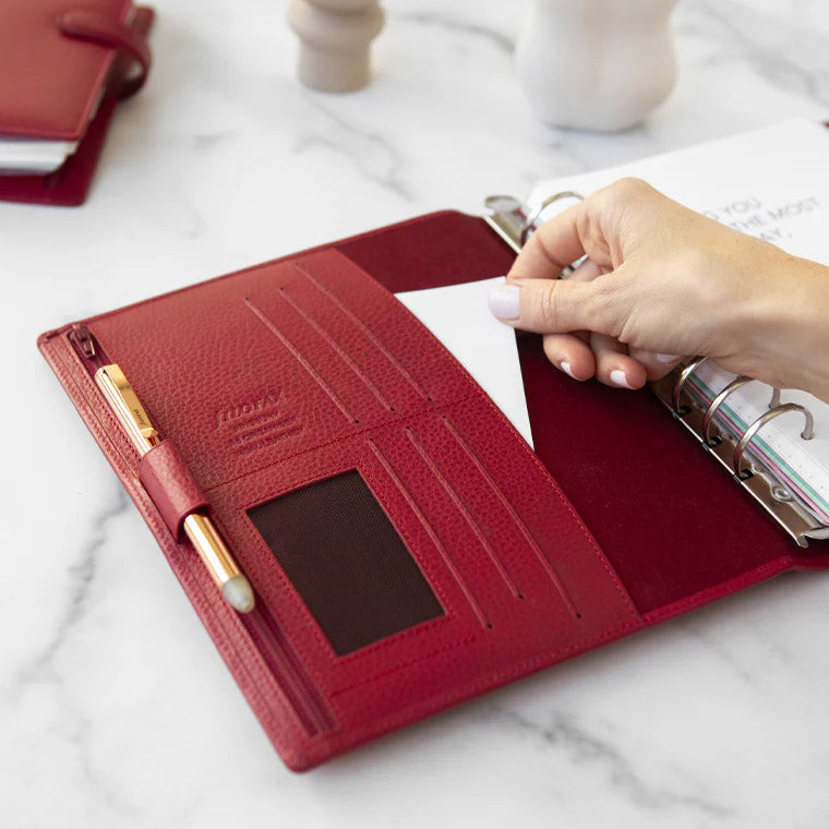 Filofax Organiser A5 Finsbury - Scarlet - Detail van de inhoud 