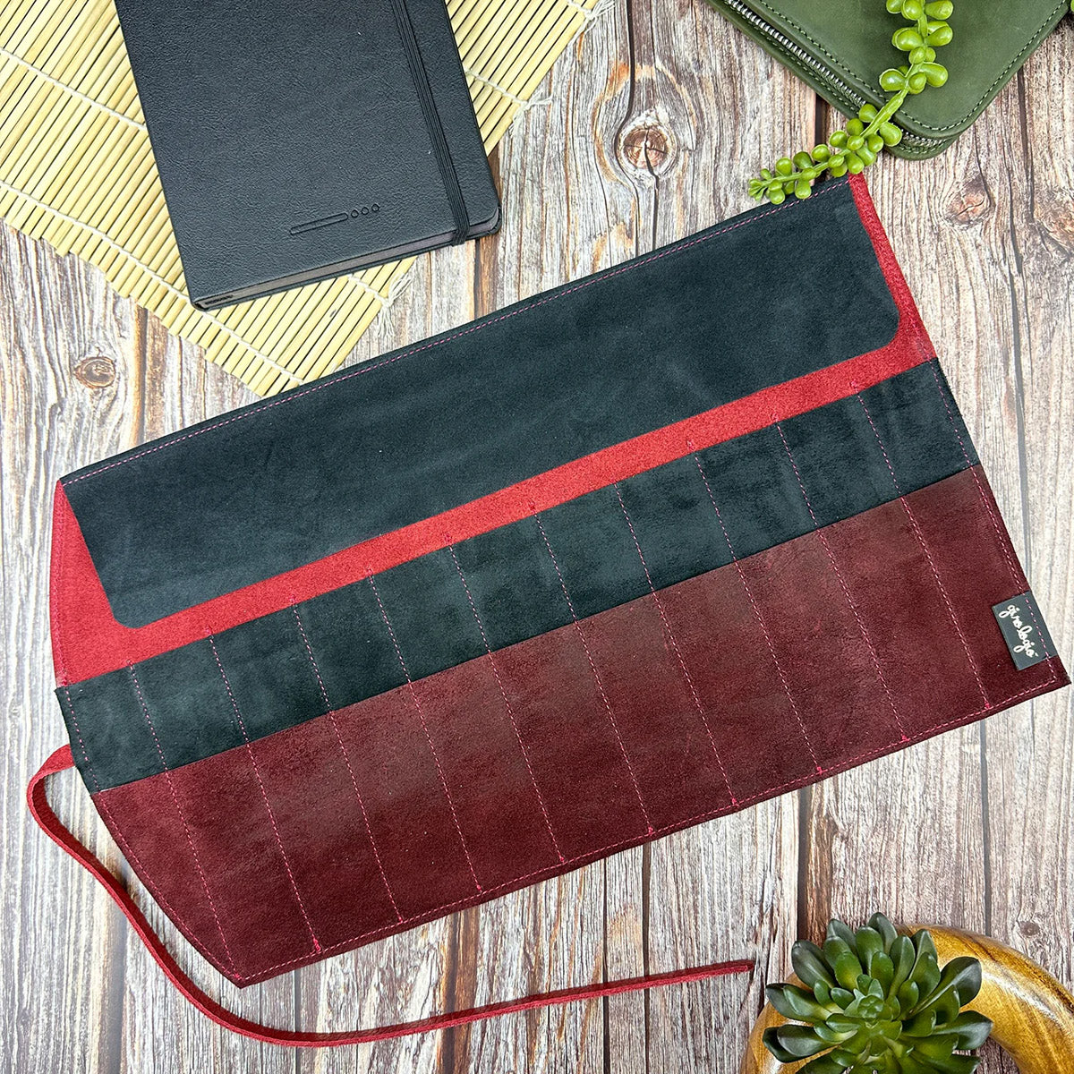 Girologio 10 Pen Roll - Crimson Ember Open zonder pennen
