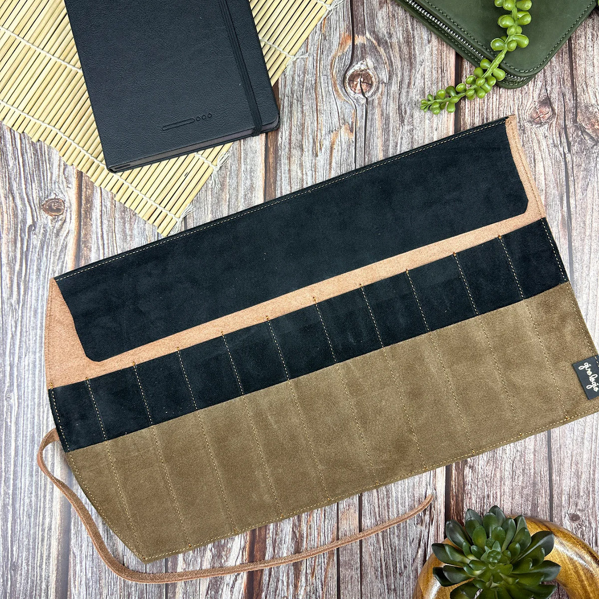 Girologio 10 Pen Roll - Rustic Saddle Open zonder pennen