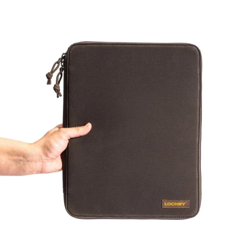 Lochby Daily Folio A4 - Brown - Grootte