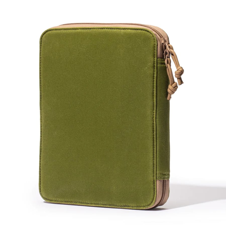 Lochby Daily Folio A5 - Olive - Achterkant van het etui