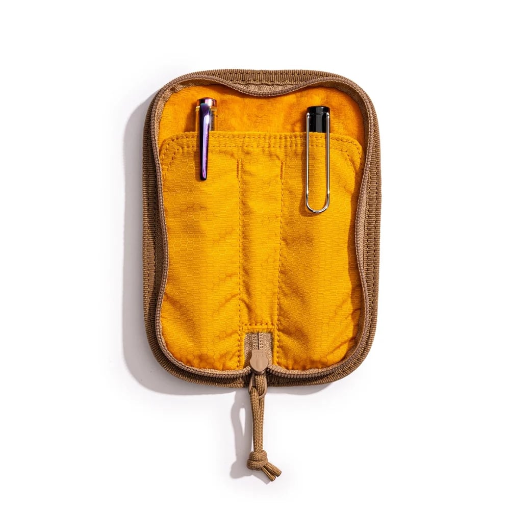 Lochby Duo Pen Pouch - Honey - Etui open