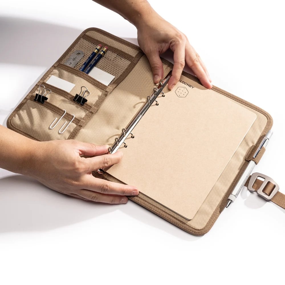 Lochby Field Binder A5 - Nautical - Voorbeeld van ringband systeem