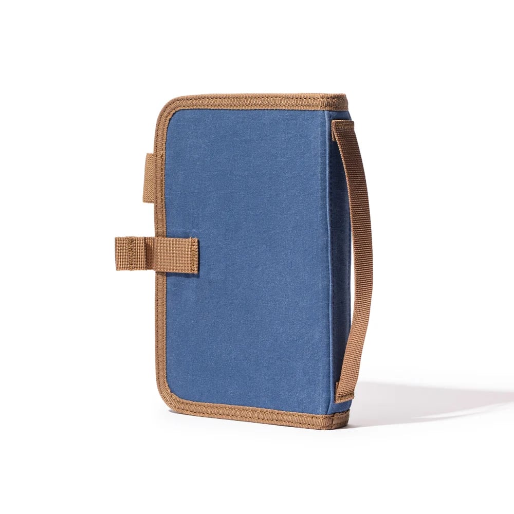 Lochby Field Binder A6 - Harbor - Achterkant