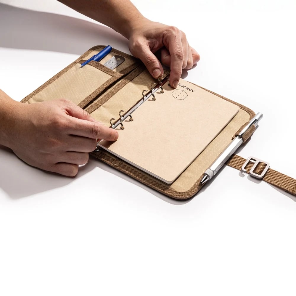 Lochby Field Binder A6 - Olive - Voorbeeld van ringband systeem