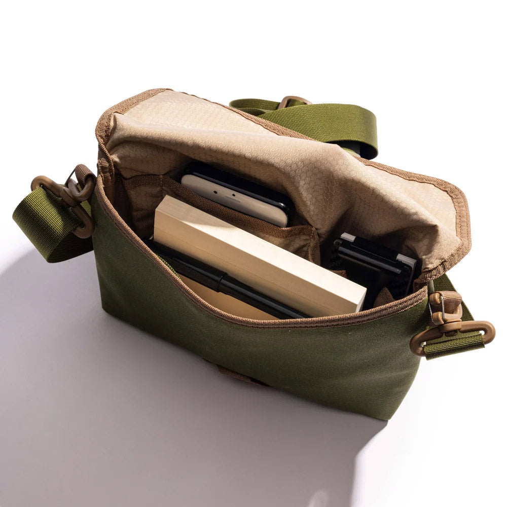 Lochby Field Sling - Olive - Voorkant Open