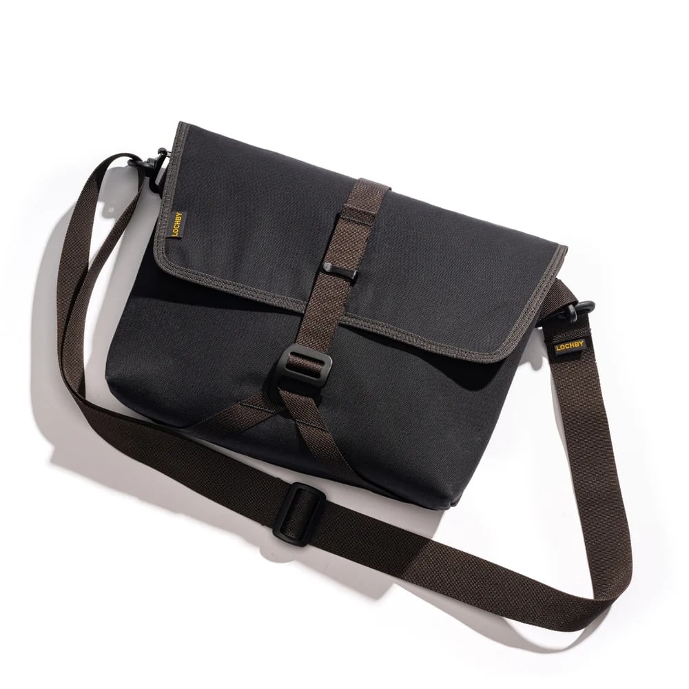 Lochby Field Sling Plus - Bumblebee / Black - Voorkant van de tas platliggend