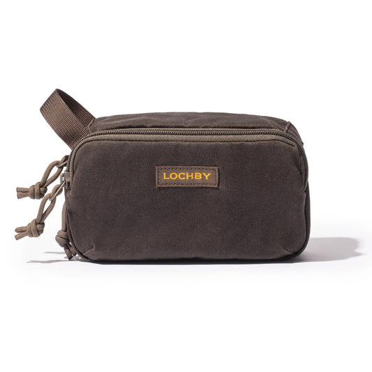 Lochby Mini Venture Pouch - Brown - Etui op een witte achtergrond