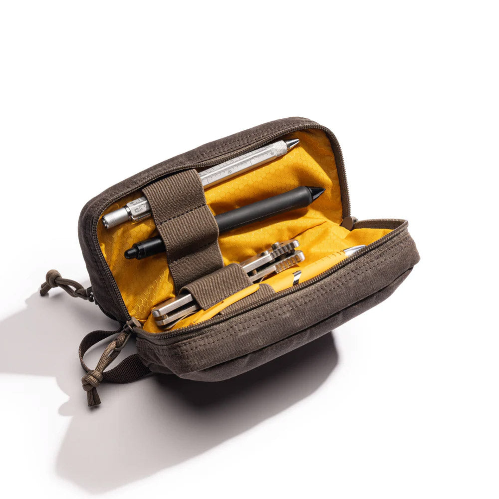 Lochby Mini Venture Pouch - Brown - met pennen in het etui