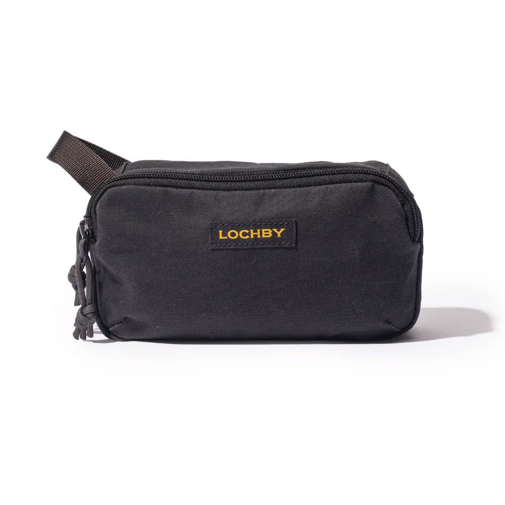 Lochby Mini Venture Pouch - Bumblebee - etui op een witte achtergrond