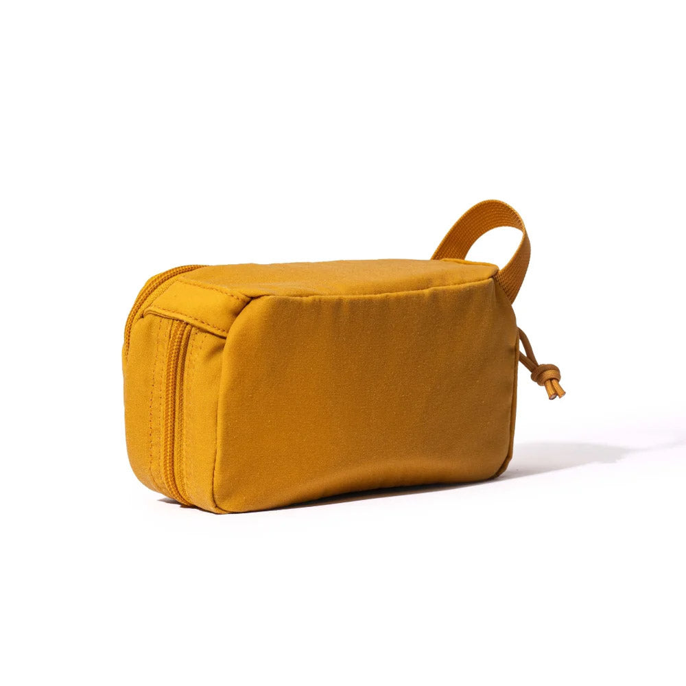 Lochby Mini Venture Pouch - Honey - Onderkant van het etui