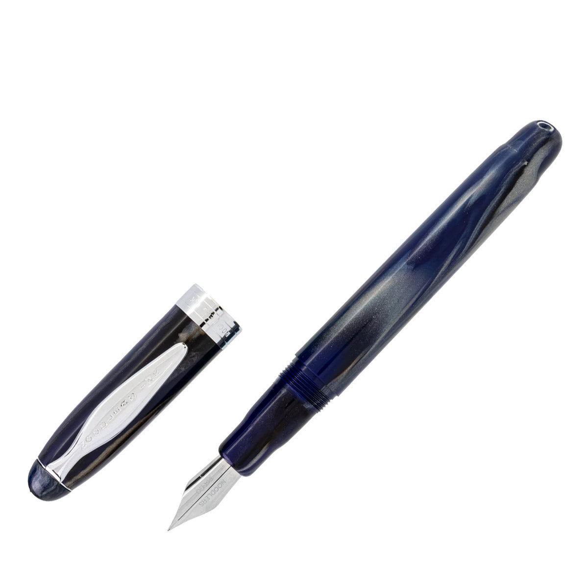 Noodler's AHAB Flex vulpen - Wilderness Twilight met dop naast de vulpen
