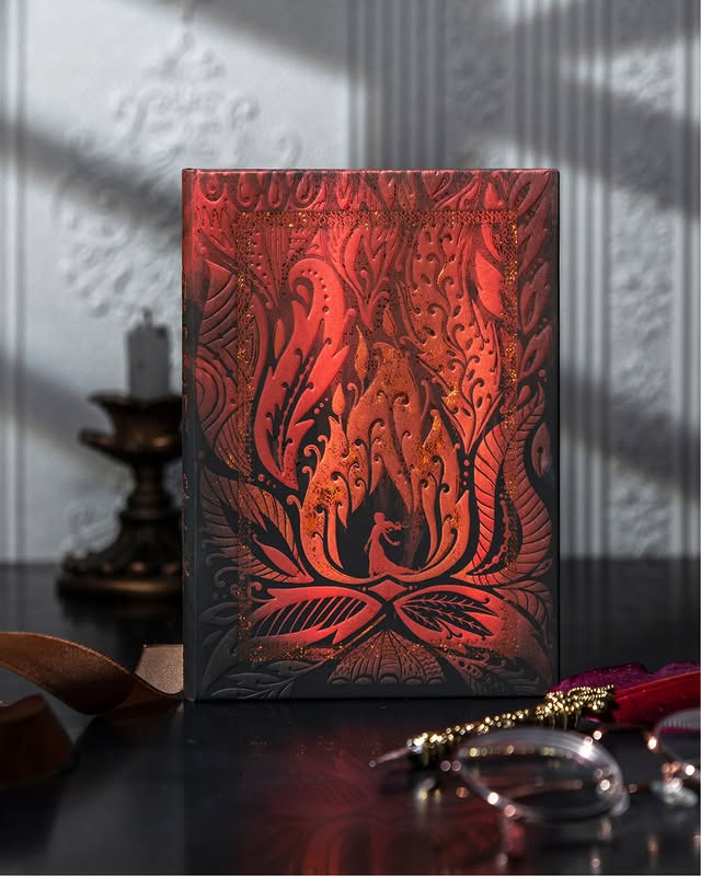 Paperblanks Carrie Notitieboek - Sfeerfoto van de achterkant van de cover